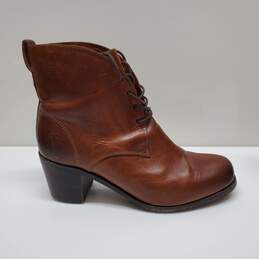 Frye 3475400 Kendall Brown Cognac Leather Chukka Heeled Ankle Boots Womens 9B