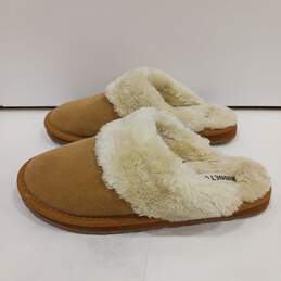 Minnetonka Tan Faux Fur Lined Slippers Size 9