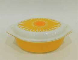 Vintage Pyrex Yellow Daisy Sunflower 2.5 Qt. Oval Casserole Dish w/ Lid