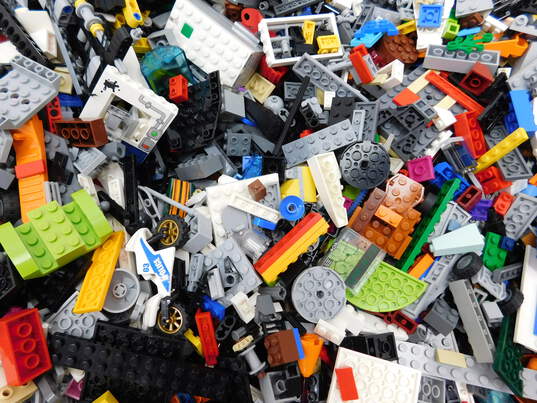 12.6 LBS Mixed LEGO Bulk Box image number 3