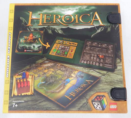 LEGO LIMITED EDITION HEROICA STORAGE GAME CASE AND PLAYMAT SET image number 1