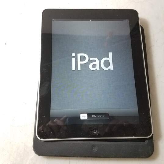 Apple iPad Wi-Fi (Original/1st Gen) Model A1219 Storage 16 GB image number 2