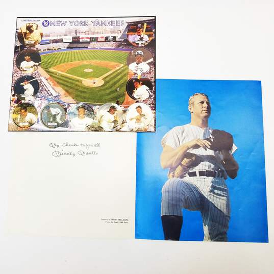 Major League Baseball Large Assorted Bundle image number 6
