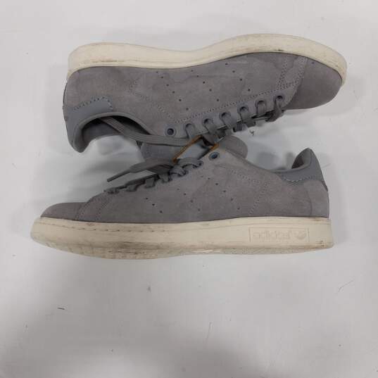 Adidas Women's Gray Suede Stan Smith Sneakers Size 6 image number 4