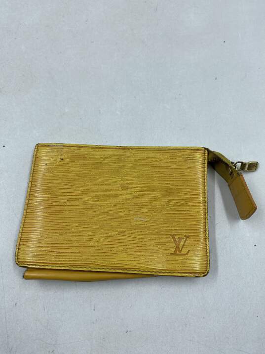 Louis Vuitton Yellow Wallet - Size One Size image number 1