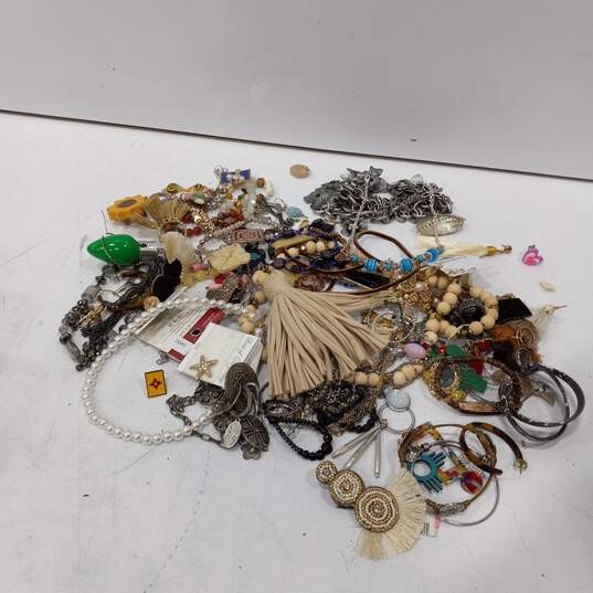 Bundle of Assorted Costume Jewelry & Accessories image number 3