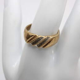 10K Yellow & White Gold Diamond Accent Ring Band Size 8.25 - 3.0g alternative image