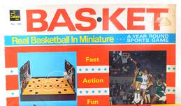 Vintage Cadaco BasKet Basketball Board Game IOB alternative image