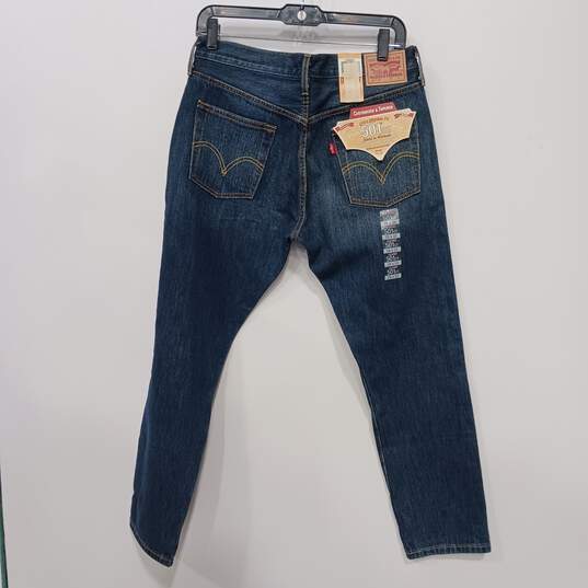 Levi's 501 Men's Jeans Size 28x32 NWT image number 2