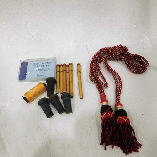 Mid East Mfg. Brand Set of Bagpipes w/ Practice Chanter and Other Accessories image number 11