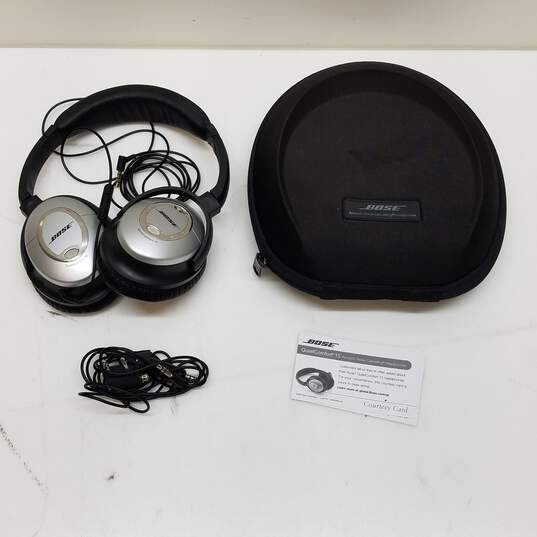 Bose QuietComfort 15 Noise Cancelling Headphones image number 1