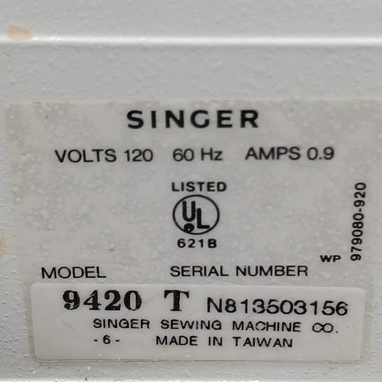 Singer White Electronic Control Sewing Machine Model 9420 in Case image number 5