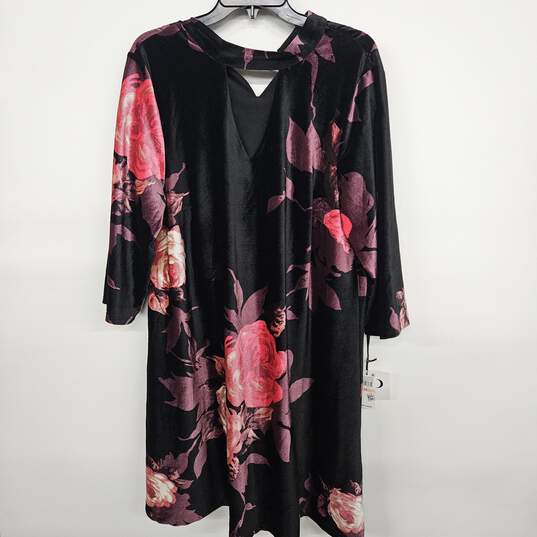 Black Floral Print 3/4th Sleeve Dress image number 1
