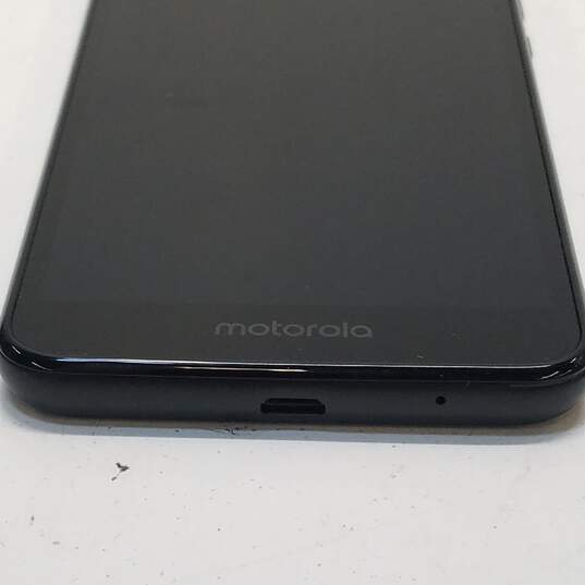 Motorola Moto E6 (16GB) Black image number 4