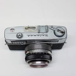 Vintage Minolta Uniomat SLR Camera with Filter - Untested. alternative image