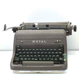 Royal Typewriter-SOLD AS IS, FOR PARTS OR REPAIR alternative image