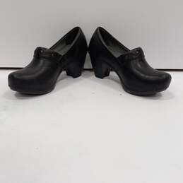 Dansko Women's Black Leather Clogs Size 38 alternative image