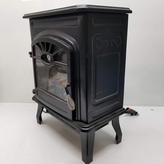 1500 Watt Iron Wood Stove Style Electric Heater image number 3