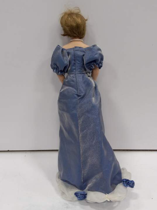 Lady Diana Queen of Hearts Bisque Porcelain Doll 19" image number 4