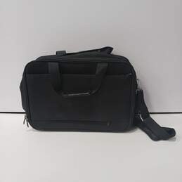 Victorinox Black Laptop Carry-On Bag with Shoulder Strap alternative image