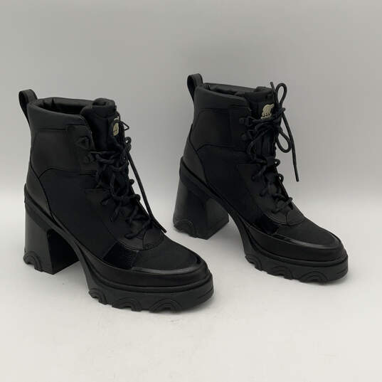 Womens Brex Black Round Toe Block Heel Lace-Up Ankle Combat Boots Size 8 image number 1