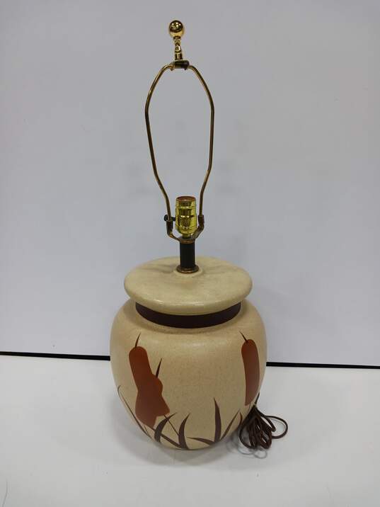 Ceramic Cat Tail Theme Lamp image number 1