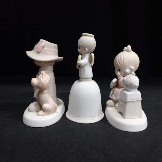 Bundle of Three Precious Moments Figurines image number 2