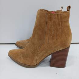 Marc Fisher Women's Boots W/ Heel Size 6.5