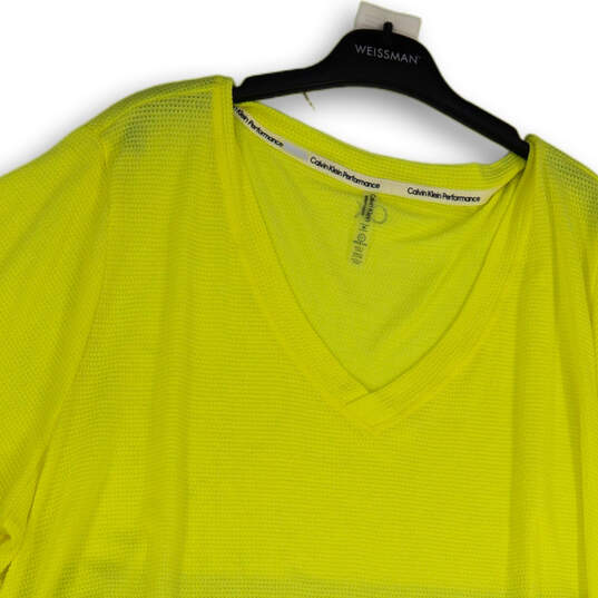 NWT Womens Yellow Ruched V-Neck Short Sleeve Activewear Blouse Top Size 3X image number 3
