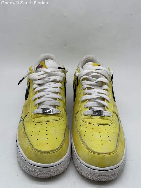 Nike Mens Air Force 1 Low DC1416-700 Yellow And White Sneaker Shoes Size 9.5 image number 3