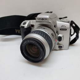 Minolta Maxxum QT si 35mm Film Camera W/ AF 35-80mm Lens