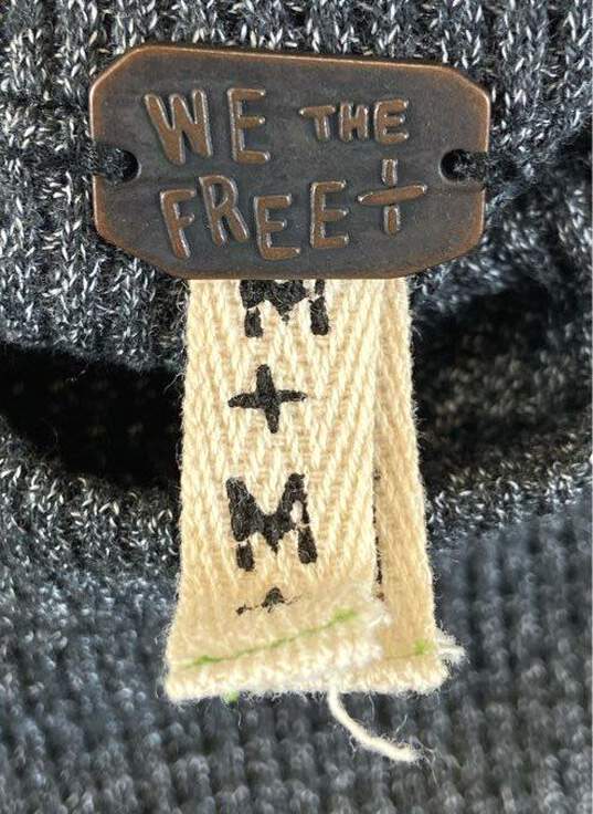We The Free Gray Sweater - Size Medium image number 3