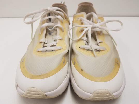 Nike Air Max Dia SE Summit White Women's Athletic Shoes Size 8 image number 4