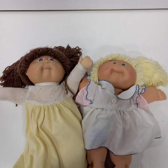 Pair of Cabbage Patch Dolls image number 1