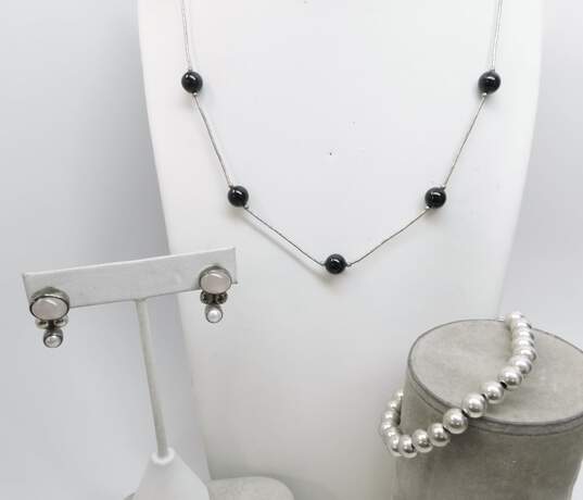 Artisan 925 Black Glass Balls Liquid Silver Necklace Rose Quartz Cabochon & Pearl Post Earrings & Ball Bead Chain Bracelet 21.6g image number 1