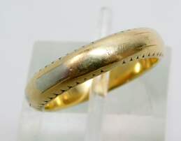 Vintage Art Carved 14K Gold Wedding Band Ring 3.1g