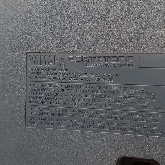 Yamaha PSR-240 61-Key Electronic Keyboard image number 5