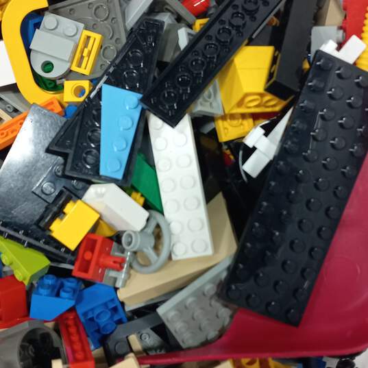 8 Pound Box Of Assorted Building Blocks image number 2
