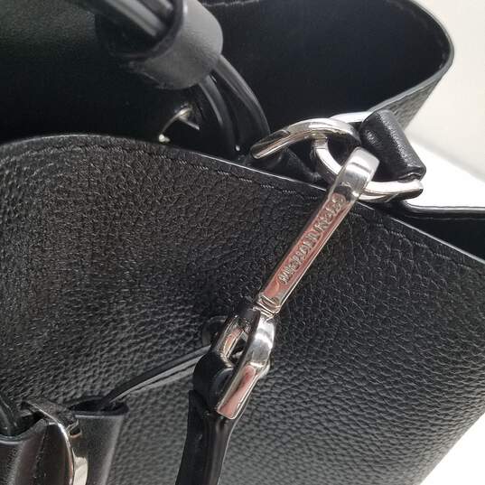 Michael Kors Leather Mercer Bucket Bag Black image number 7