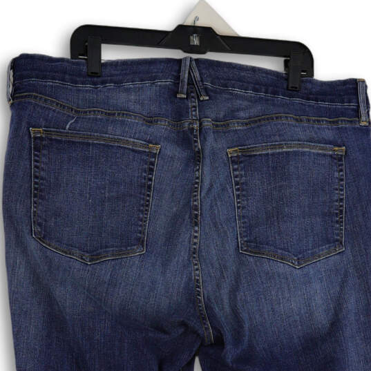 NWT Womens Blue Denim Medium Wash 5-Pocket Design Skinny Leg Jeans Size 22 image number 4