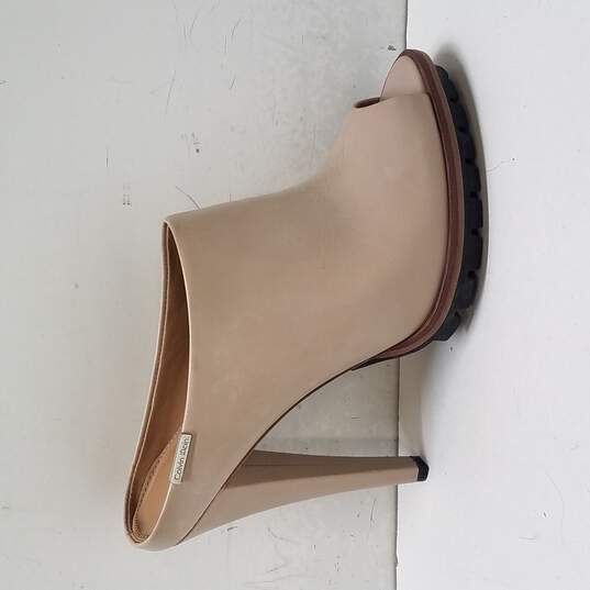 Calvin Klein Lina Beige Heels Size 8.5 image number 1