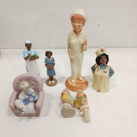 7pc Bundle of Assorted Nurse Decorative Pieces image number 1