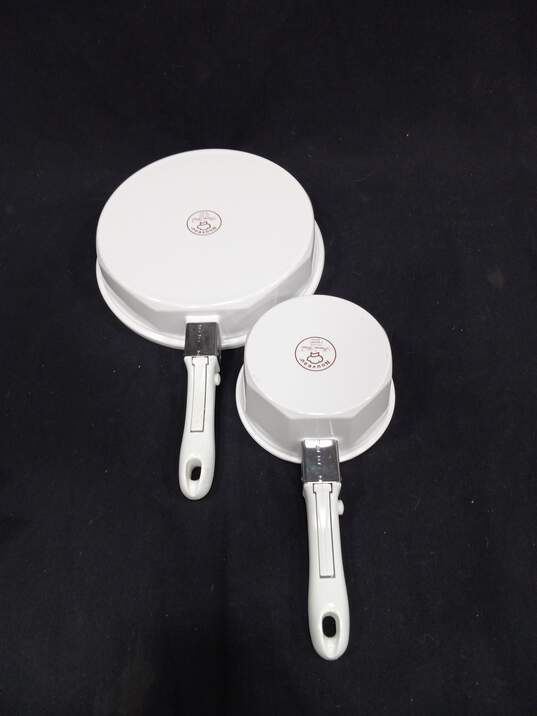 Set of Two White Princess House Pans image number 2