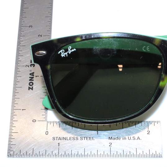 Ray-Ban RB 2132 New Wayfarer Sunglasses image number 6