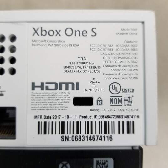Microsoft Xbox One S image number 2