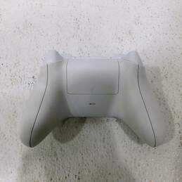 Xbox series X/s Controller robot white alternative image