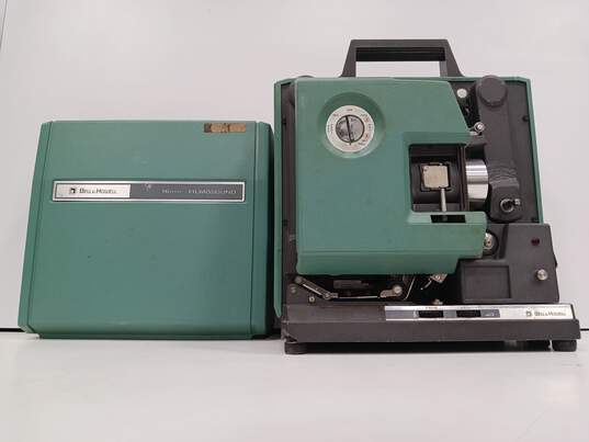 Bell & Howell projector FOR PARTS or REPAIR image number 1