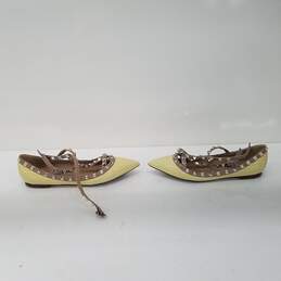 Kaitlyn Pan Women's US Size 7 1/2 Yellow Spiked Flats