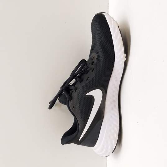 Nike Women's Revolution 5 Running Sneaker Size 8.5 image number 1