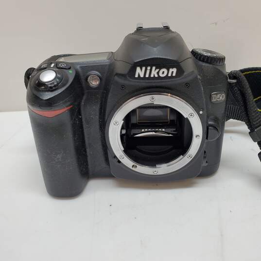 Nikon D50 6.1 MP Digital SLR Camera - Black (Body Only) image number 1